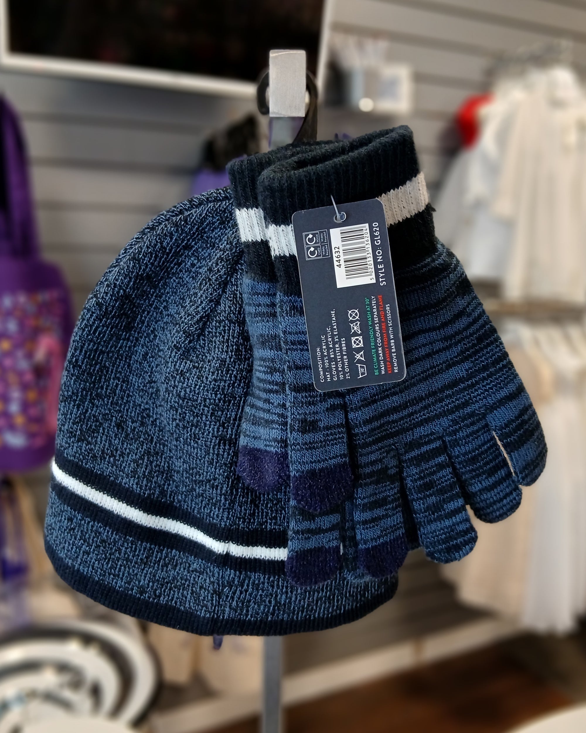 Gents Navy Hat & Glove Set